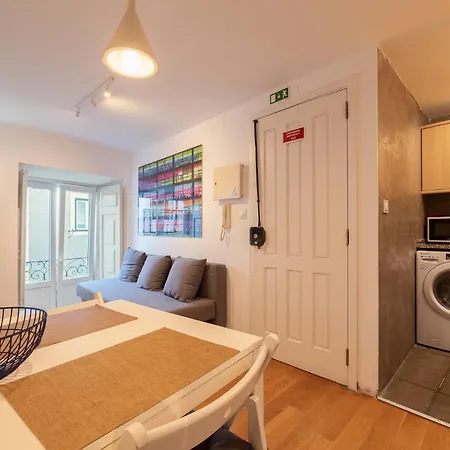 Contemporary In Chiado 3 Apartment